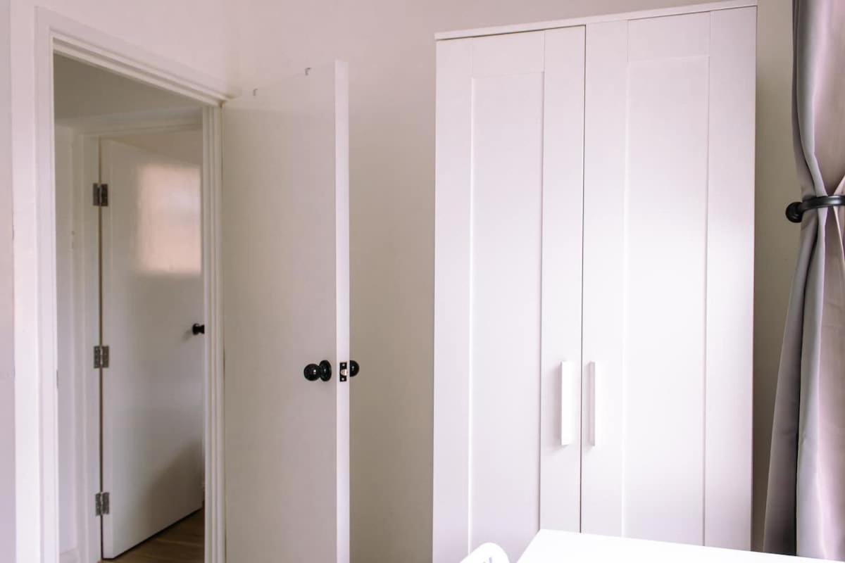 4-bedroom Flat Near Central, 2-min Walk To Metro Appartamento Londra